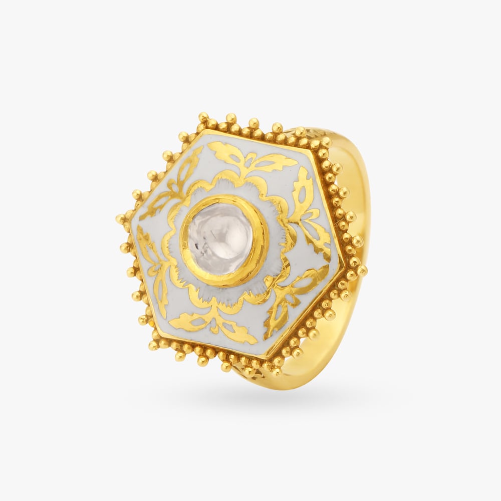 Enchanting Geometric Ring